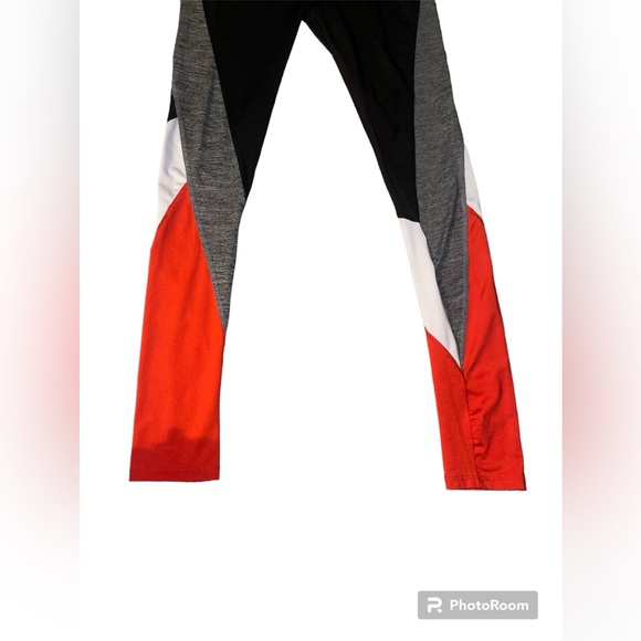 Women’s Leggings - Picture 3 of 3